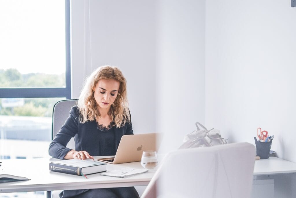 Créer une société en Pologne a distance